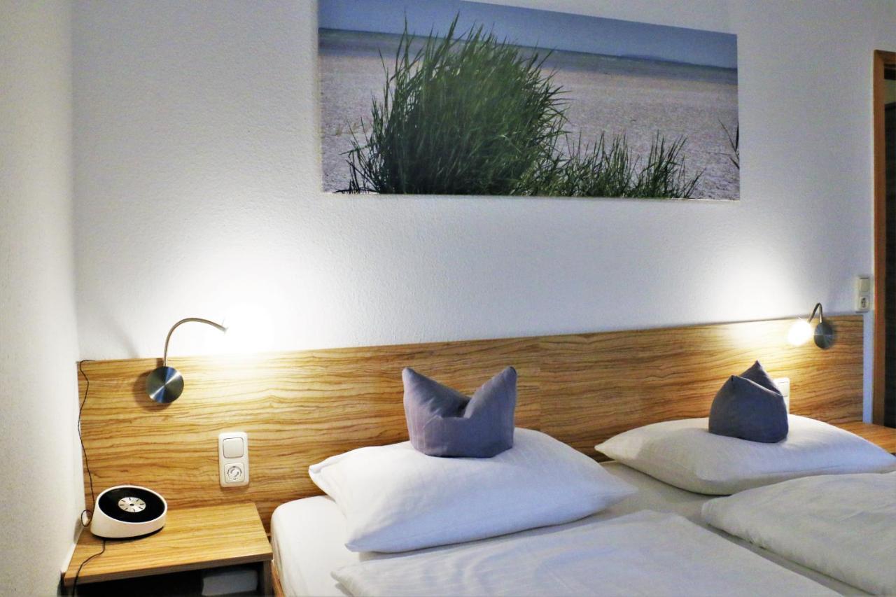 Gruenblau Relax Pension & Apartments 罗斯托克 外观 照片