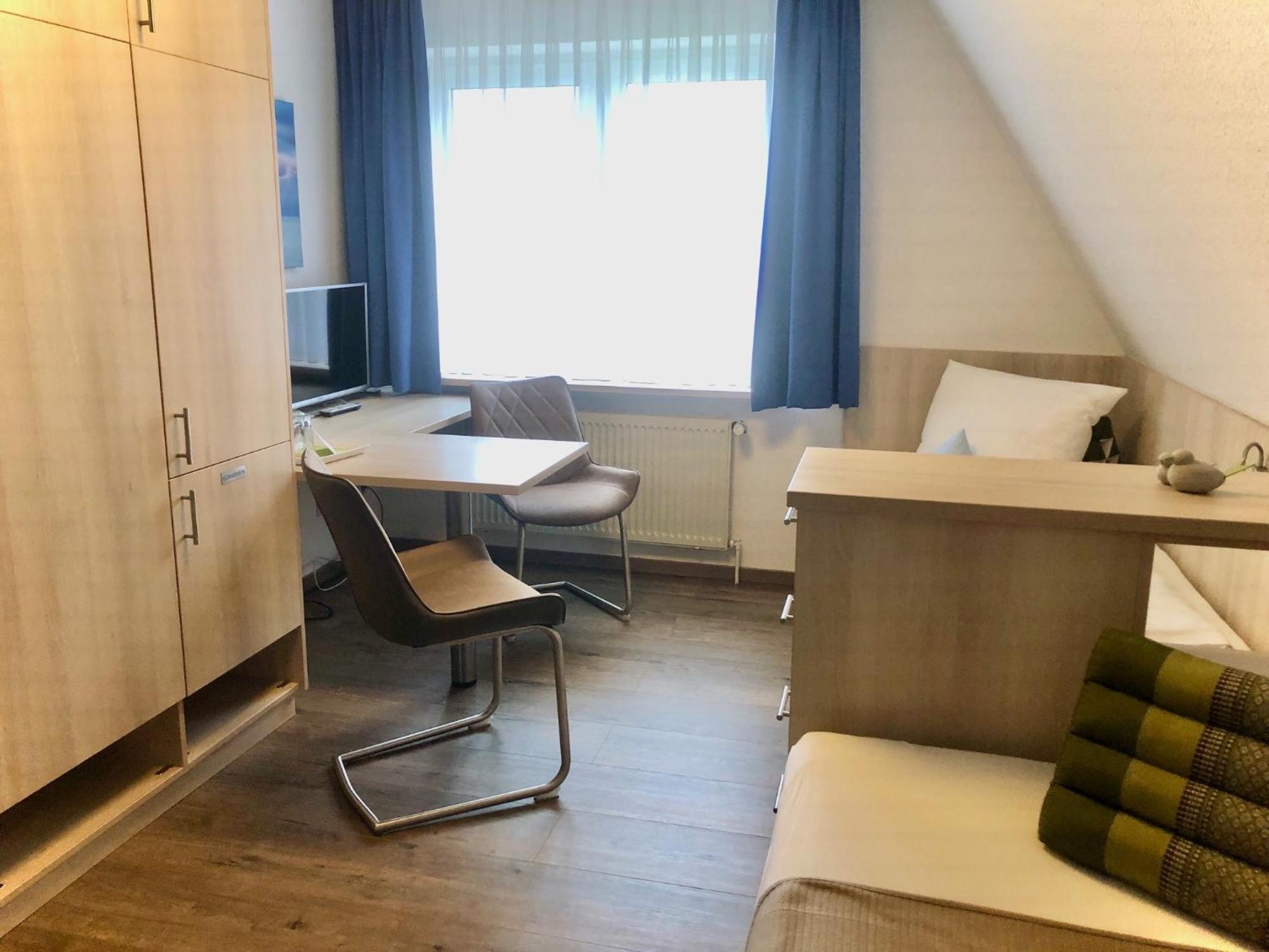 Gruenblau Relax Pension & Apartments 罗斯托克 外观 照片