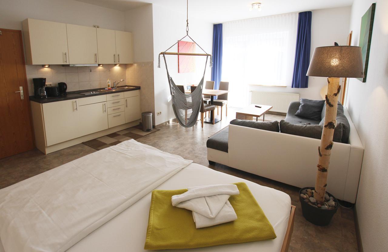 Gruenblau Relax Pension & Apartments 罗斯托克 外观 照片